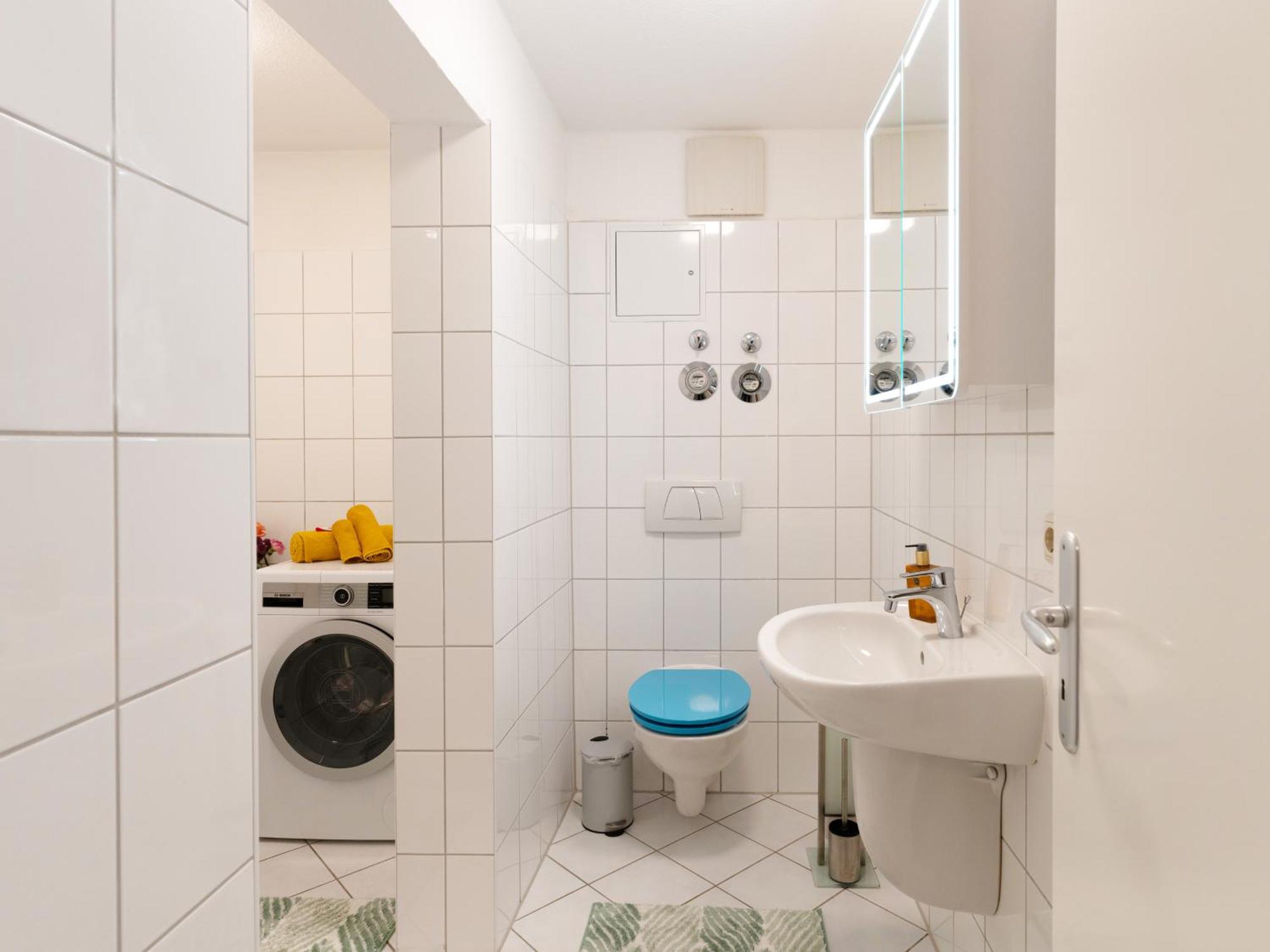 Schlosskoenig - Modernes & Zentrales Apartment Mit Balkon Und Arbeitsplatz Шверин Экстерьер фото