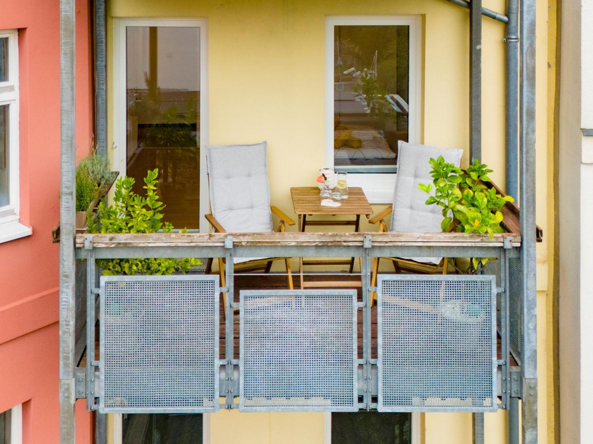 Schlosskoenig - Modernes & Zentrales Apartment Mit Balkon Und Arbeitsplatz Шверин Экстерьер фото
